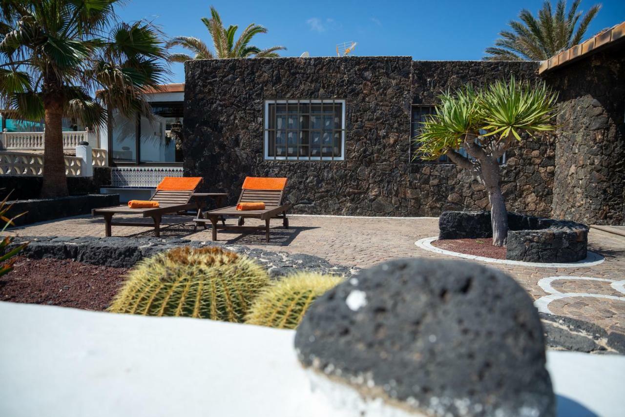 La Golondrina - Beach Froont Corralejo Eksteriør bilde
